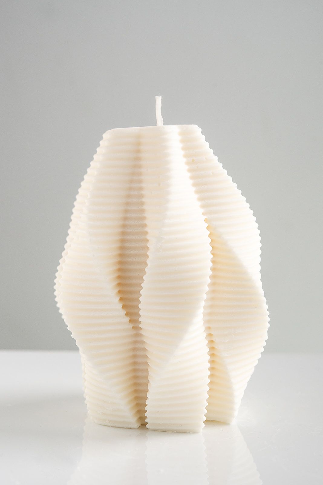 Vela de pilar perfumada grande, vela escultórica, decoración de habitación estética, decoración de mesa de boda, velas de cena, regalo de vela para ella, vela geométrica